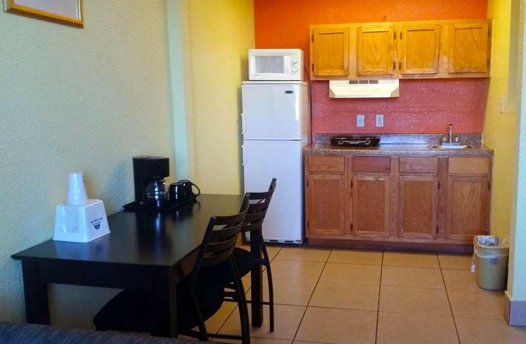 Americas Best Value Inn And Suites Groves Chambre photo