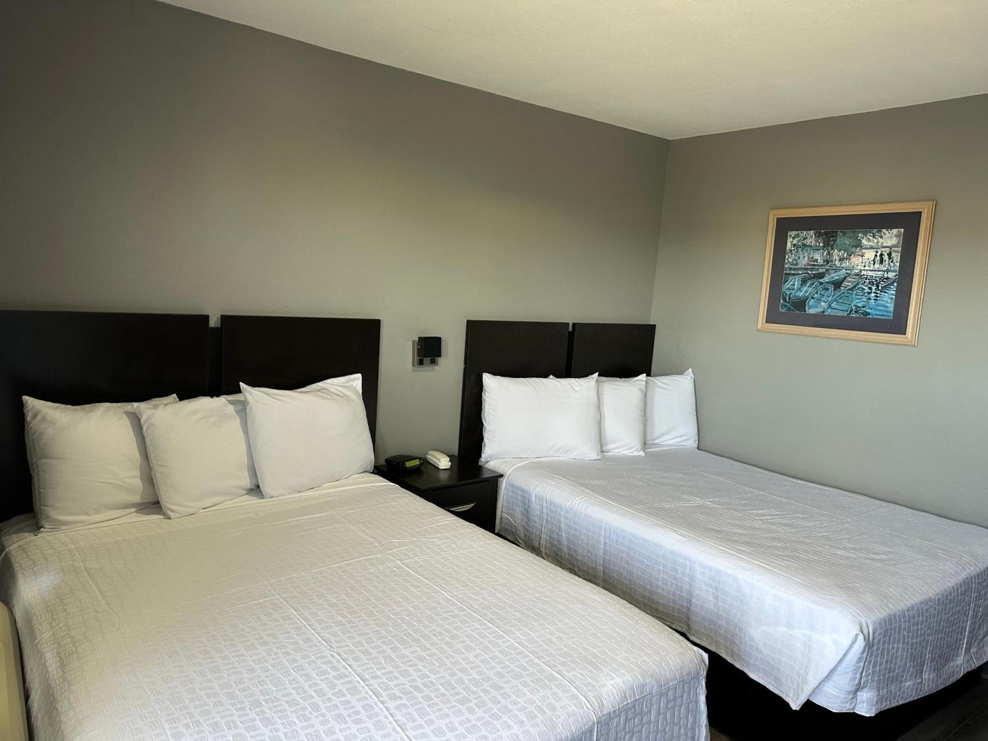 Americas Best Value Inn And Suites Groves Extérieur photo