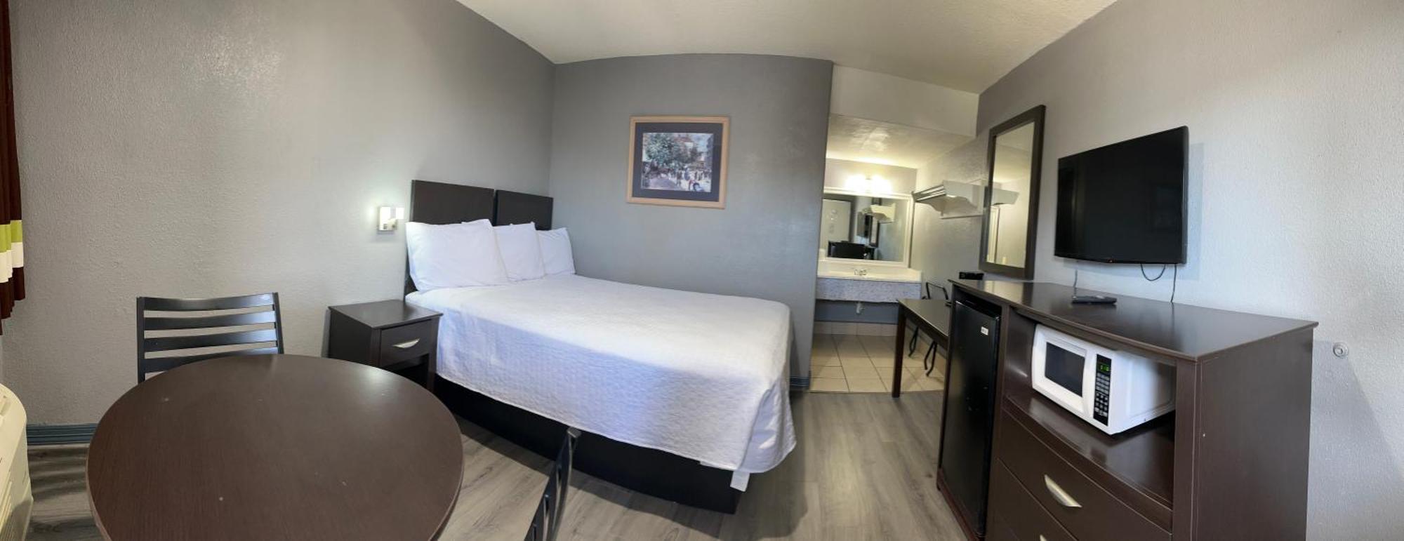 Americas Best Value Inn And Suites Groves Extérieur photo