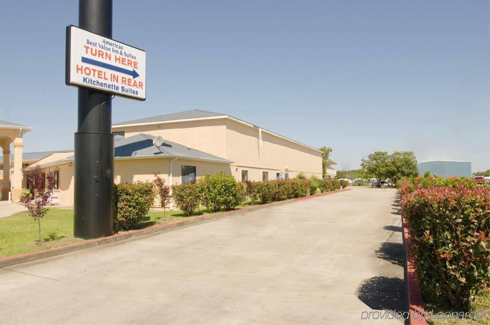 Americas Best Value Inn And Suites Groves Extérieur photo