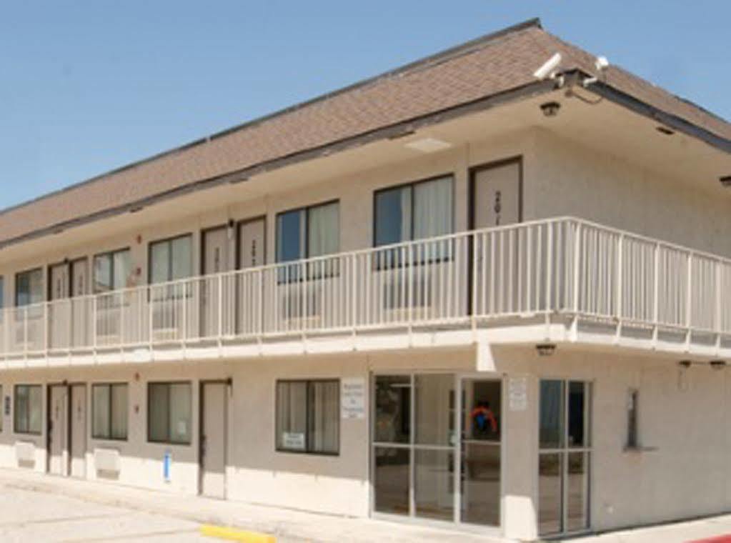 Americas Best Value Inn And Suites Groves Extérieur photo